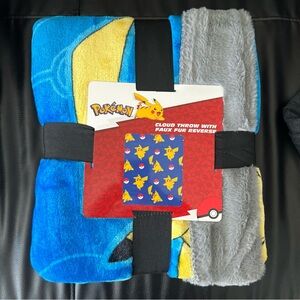 Pokemon Cloud Throw with Faux Fur Reverse Pikachu Pokeball 50inx60in Blanket